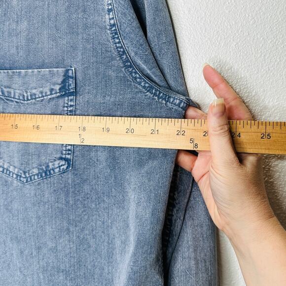 Rails Blue Acid Wash Ingrid Denim Button Collared Raw Hem Long Sleeve Shirt L - Picture 13 of 13